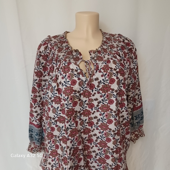 C&C California Red Ruffled Blouse with 3/4 Sleeves Size L - Picture 3 of 12